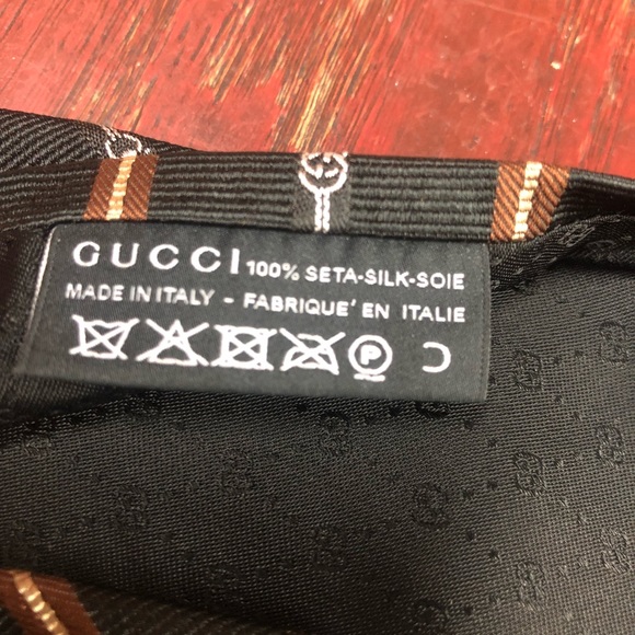 Authentic Gucci Horsebit tie - Picture 2 of 5